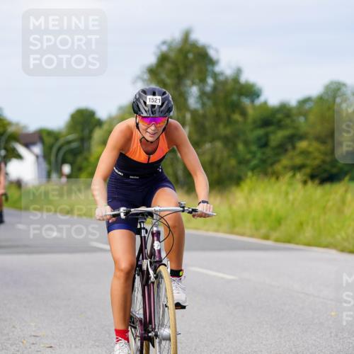 31.08.2025 - Elbe Triathlon Hamburg Michael Burmester http://msf.ph/oto/8682637 31.08.2025 11:04:40 Radfahren 1336, 1439, 1510, 1521, 1545, 1546, 1552 meine-sportfotos.de