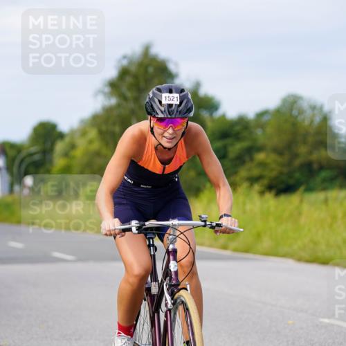31.08.2025 - Elbe Triathlon Hamburg Michael Burmester http://msf.ph/oto/8682639 31.08.2025 11:04:40 Radfahren 1336, 1439, 1510, 1521, 1545, 1546, 1552 meine-sportfotos.de