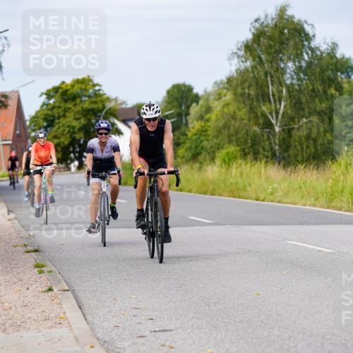 31.08.2025 - Elbe Triathlon Hamburg Michael Burmester http://msf.ph/oto/8682642 31.08.2025 11:04:42 Radfahren 1336, 1510, 1521, 1545, 1546, 1552 meine-sportfotos.de