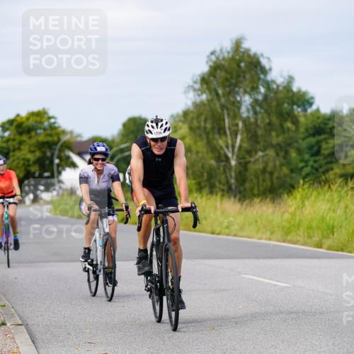 31.08.2025 - Elbe Triathlon Hamburg Michael Burmester http://msf.ph/oto/8682646 31.08.2025 11:04:42 Radfahren 1336, 1510, 1521, 1545, 1546, 1552 meine-sportfotos.de