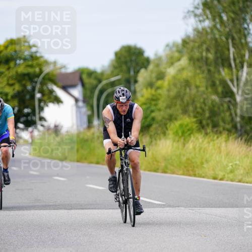31.08.2025 - Elbe Triathlon Hamburg Michael Burmester http://msf.ph/oto/8682683 31.08.2025 11:05:02 Radfahren 1300, 1308 meine-sportfotos.de
