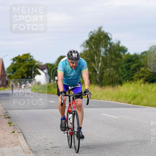 31.08.2025 - Elbe Triathlon Hamburg Michael Burmester http://msf.ph/oto/8682690 31.08.2025 11:05:05 Radfahren 1300, 1308 meine-sportfotos.de