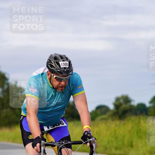 31.08.2025 - Elbe Triathlon Hamburg Michael Burmester http://msf.ph/oto/8682696 31.08.2025 11:05:06 Radfahren 1300, 1308 meine-sportfotos.de