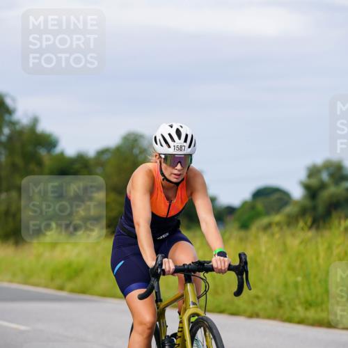 31.08.2025 - Elbe Triathlon Hamburg Michael Burmester http://msf.ph/oto/8682707 31.08.2025 11:05:16 Radfahren 1418, 1446, 1488, 1527, 1573, 1587, 1595 meine-sportfotos.de