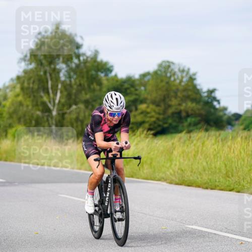 31.08.2025 - Elbe Triathlon Hamburg Michael Burmester http://msf.ph/oto/8682720 31.08.2025 11:05:19 Radfahren 1418, 1446, 1488, 1527, 1532, 1573, 1587 meine-sportfotos.de