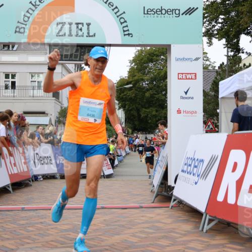 31.08.2025 - 21. Blankeneser Heldenlauf Strokosch-Dieckow http://msf.ph/oto/8682739 31.08.2025 12:04:41 Ziel 4411, 4436 meine-sportfotos.de