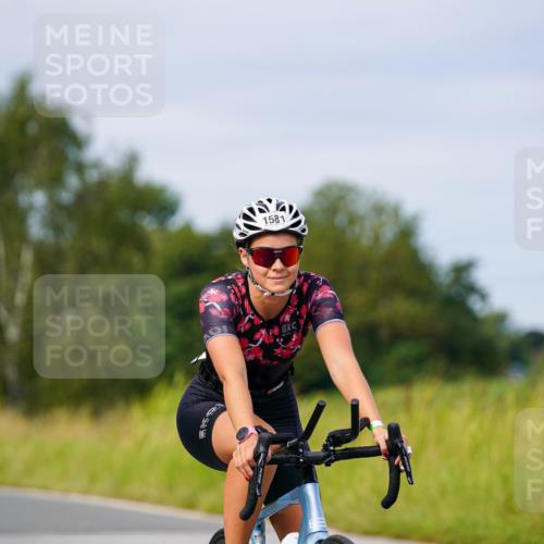 31.08.2025 - Elbe Triathlon Hamburg Michael Burmester http://msf.ph/oto/8682750 31.08.2025 11:05:27 Radfahren 1532, 1581 meine-sportfotos.de