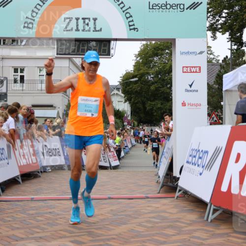 31.08.2025 - 21. Blankeneser Heldenlauf Strokosch-Dieckow http://msf.ph/oto/8682763 31.08.2025 12:04:41 Ziel 4411, 4436 meine-sportfotos.de