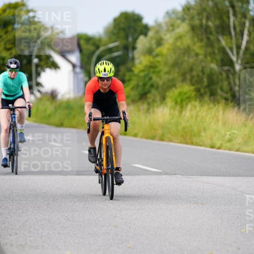 31.08.2025 - Elbe Triathlon Hamburg Michael Burmester http://msf.ph/oto/8682764 31.08.2025 11:05:47 Radfahren 1465, 1562 meine-sportfotos.de