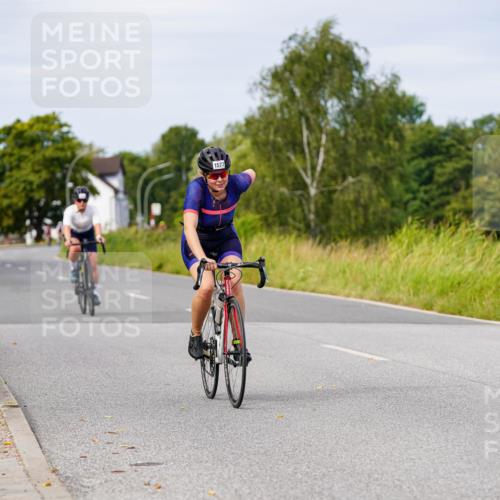 31.08.2025 - Elbe Triathlon Hamburg Michael Burmester http://msf.ph/oto/8682787 31.08.2025 11:06:02 Radfahren 1531, 1577 meine-sportfotos.de