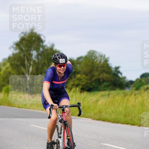31.08.2025 - Elbe Triathlon Hamburg Michael Burmester http://msf.ph/oto/8682790 31.08.2025 11:06:03 Radfahren 1531, 1577 meine-sportfotos.de