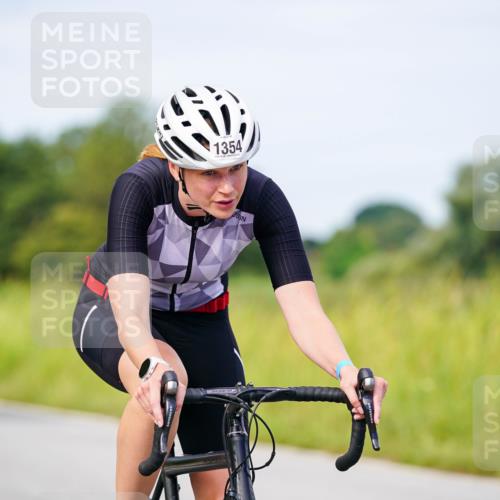 31.08.2025 - Elbe Triathlon Hamburg Michael Burmester http://msf.ph/oto/8682869 31.08.2025 11:06:35 Radfahren 1257, 1354 meine-sportfotos.de