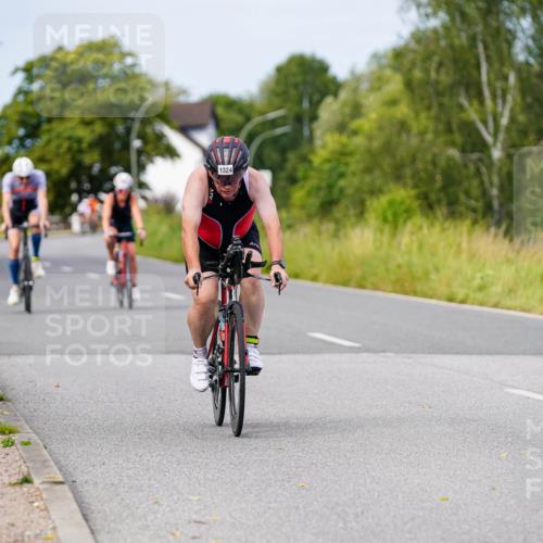 31.08.2025 - Elbe Triathlon Hamburg Michael Burmester http://msf.ph/oto/8682875 31.08.2025 11:06:45 Radfahren 1324, 1328, 1384 meine-sportfotos.de