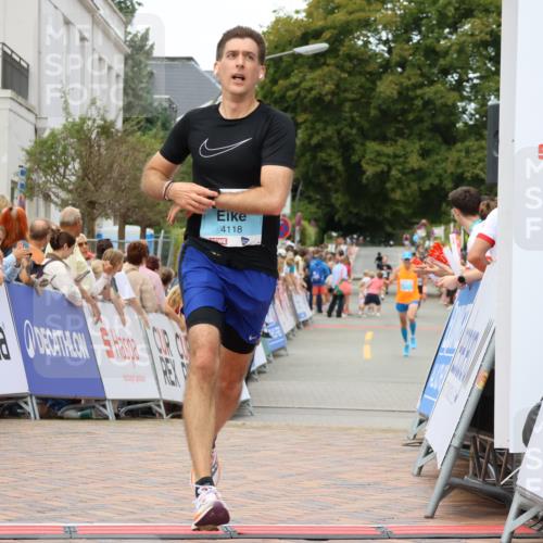 31.08.2025 - 21. Blankeneser Heldenlauf Strokosch-Dieckow http://msf.ph/oto/8682896 31.08.2025 12:04:32 Ziel 4118 meine-sportfotos.de