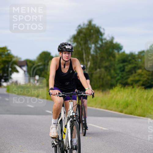 31.08.2025 - Elbe Triathlon Hamburg Michael Burmester http://msf.ph/oto/8682948 31.08.2025 11:07:06 Radfahren 952, 1477, 1556, 1561, 1618 meine-sportfotos.de