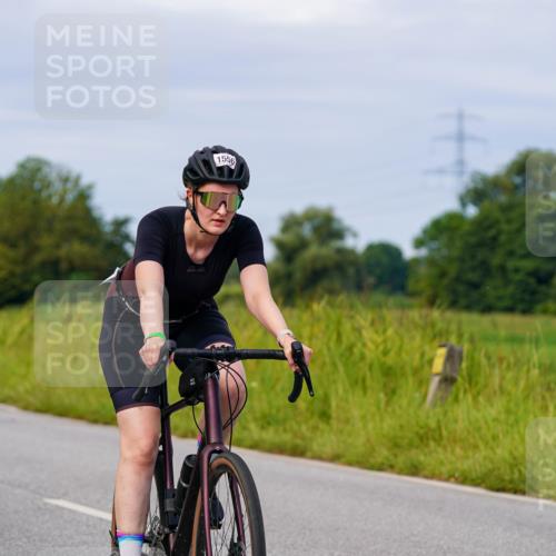 31.08.2025 - Elbe Triathlon Hamburg Michael Burmester http://msf.ph/oto/8682956 31.08.2025 11:07:08 Radfahren 952, 1340, 1477, 1556, 1561, 1618 meine-sportfotos.de