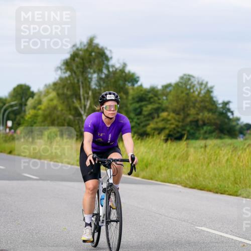 31.08.2025 - Elbe Triathlon Hamburg Michael Burmester http://msf.ph/oto/8682964 31.08.2025 11:07:10 Radfahren 1340, 1477, 1556, 1618 meine-sportfotos.de