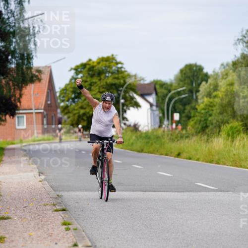 31.08.2025 - Elbe Triathlon Hamburg Michael Burmester http://msf.ph/oto/8682970 31.08.2025 11:07:12 Radfahren 1340, 1477 meine-sportfotos.de