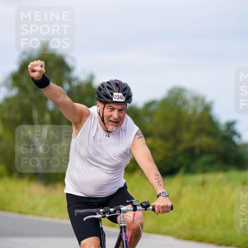 31.08.2025 - Elbe Triathlon Hamburg Michael Burmester http://msf.ph/oto/8682983 31.08.2025 11:07:15 Radfahren 1340 meine-sportfotos.de