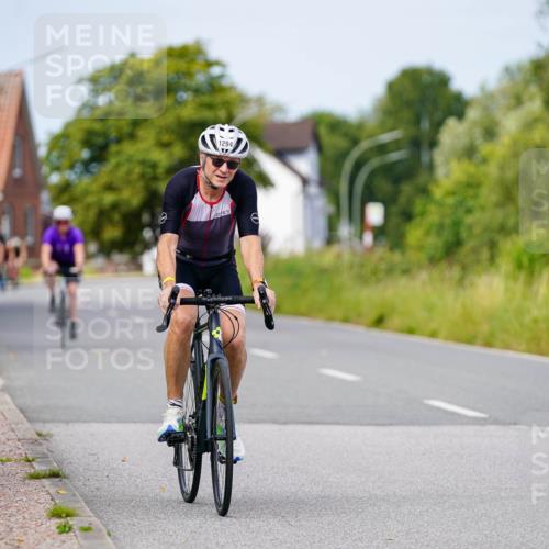 31.08.2025 - Elbe Triathlon Hamburg Michael Burmester http://msf.ph/oto/8683014 31.08.2025 11:07:34 Radfahren 1294, 1524, 1554 meine-sportfotos.de