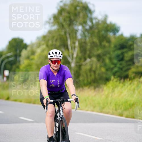31.08.2025 - Elbe Triathlon Hamburg Michael Burmester http://msf.ph/oto/8683030 31.08.2025 11:07:38 Radfahren 1294, 1343, 1524, 1582 meine-sportfotos.de