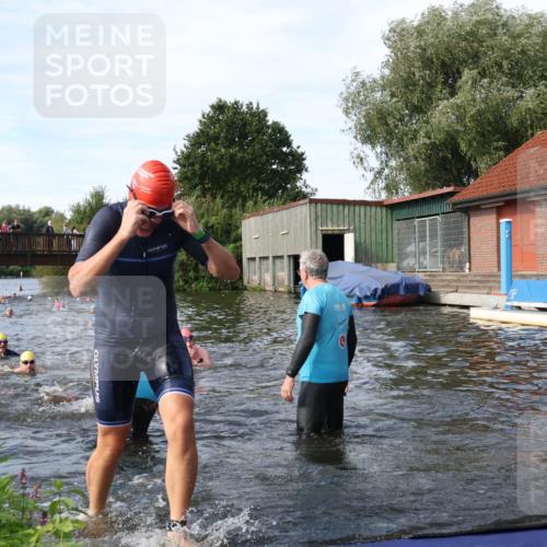 31.08.2025 - Elbe Triathlon Hamburg Luisa Fischer http://msf.ph/oto/8683031 31.08.2025 10:12:56 Schwimmen 966, 992, 1027, 1047, 1060, 1094 meine-sportfotos.de