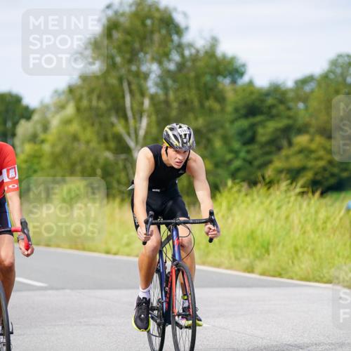 31.08.2025 - Elbe Triathlon Hamburg Michael Burmester http://msf.ph/oto/8683062 31.08.2025 11:07:48 Radfahren 1293, 1419, 1501, 1593 meine-sportfotos.de