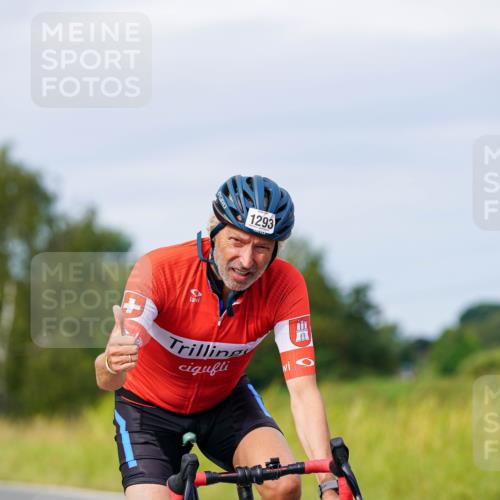 31.08.2025 - Elbe Triathlon Hamburg Michael Burmester http://msf.ph/oto/8683068 31.08.2025 11:07:49 Radfahren 1293, 1419, 1501, 1593 meine-sportfotos.de