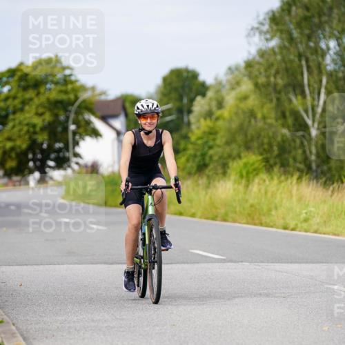 31.08.2025 - Elbe Triathlon Hamburg Michael Burmester http://msf.ph/oto/8683079 31.08.2025 11:07:56 Radfahren 1574 meine-sportfotos.de
