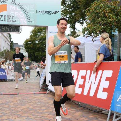 31.08.2025 - 21. Blankeneser Heldenlauf Strokosch-Dieckow http://msf.ph/oto/8683126 31.08.2025 12:04:06 Ziel 5063, 5261, 4292, 4061 meine-sportfotos.de