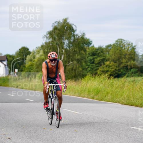 31.08.2025 - Elbe Triathlon Hamburg Michael Burmester http://msf.ph/oto/8683154 31.08.2025 11:08:48 Radfahren 1290, 1538, 1563 meine-sportfotos.de
