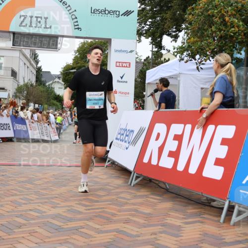 31.08.2025 - 21. Blankeneser Heldenlauf Strokosch-Dieckow http://msf.ph/oto/8683183 31.08.2025 12:04:02 Ziel 5063, 5261, 4046, 4061 meine-sportfotos.de