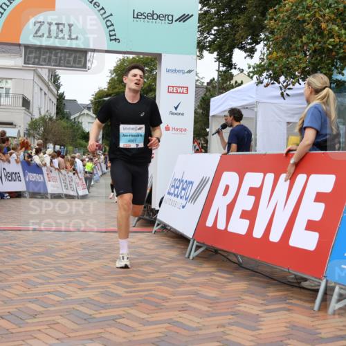 31.08.2025 - 21. Blankeneser Heldenlauf Strokosch-Dieckow http://msf.ph/oto/8683190 31.08.2025 12:04:02 Ziel 5063, 5261, 4046, 4061 meine-sportfotos.de