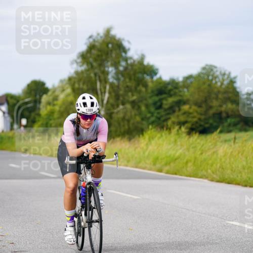 31.08.2025 - Elbe Triathlon Hamburg Michael Burmester http://msf.ph/oto/8683191 31.08.2025 11:09:03 Radfahren 1389, 1487, 1513, 1515 meine-sportfotos.de