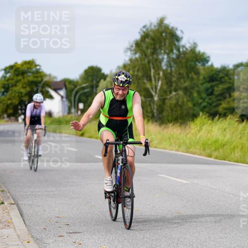 31.08.2025 - Elbe Triathlon Hamburg Michael Burmester http://msf.ph/oto/8683233 31.08.2025 11:09:27 Radfahren 1295, 1381, 1520 meine-sportfotos.de