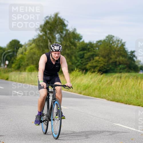 31.08.2025 - Elbe Triathlon Hamburg Michael Burmester http://msf.ph/oto/8683257 31.08.2025 11:09:37 Radfahren 1509, 1589 meine-sportfotos.de