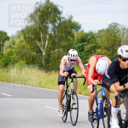 31.08.2025 - Elbe Triathlon Hamburg Michael Burmester http://msf.ph/oto/8683272 31.08.2025 11:09:56 Radfahren 1421, 1436, 1599, 1607 meine-sportfotos.de