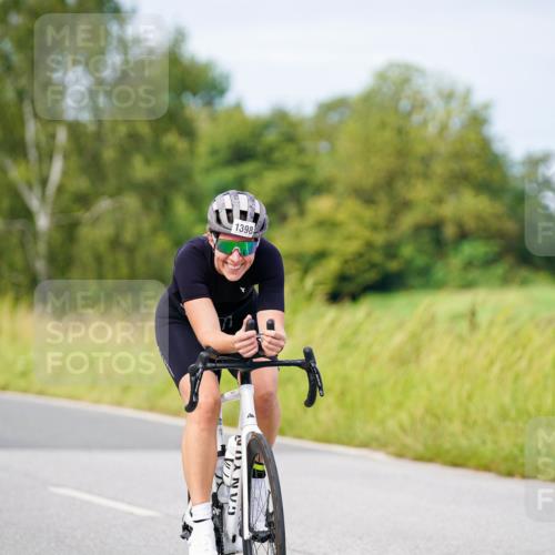 31.08.2025 - Elbe Triathlon Hamburg Michael Burmester http://msf.ph/oto/8683290 31.08.2025 11:10:09 Radfahren 1398, 1449 meine-sportfotos.de