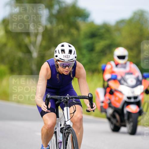 31.08.2025 - Elbe Triathlon Hamburg Michael Burmester http://msf.ph/oto/8683316 31.08.2025 11:10:16 Radfahren 1411, 1416, 1437 meine-sportfotos.de