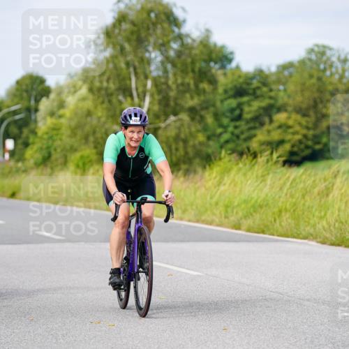 31.08.2025 - Elbe Triathlon Hamburg Michael Burmester http://msf.ph/oto/8683358 31.08.2025 11:10:28 Radfahren 1422, 1425, 1429, 1484, 1550, 1601 meine-sportfotos.de