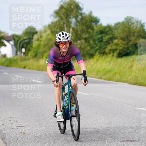 31.08.2025 - Elbe Triathlon Hamburg Michael Burmester http://msf.ph/oto/8683365 31.08.2025 11:10:29 Radfahren 1422, 1425, 1429, 1484, 1550 meine-sportfotos.de