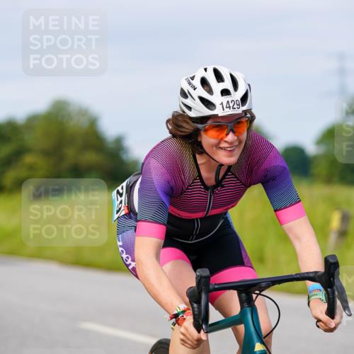 31.08.2025 - Elbe Triathlon Hamburg Michael Burmester http://msf.ph/oto/8683368 31.08.2025 11:10:29 Radfahren 1422, 1425, 1429, 1484, 1550 meine-sportfotos.de