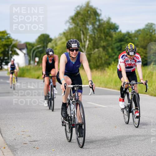 31.08.2025 - Elbe Triathlon Hamburg Michael Burmester http://msf.ph/oto/8683398 31.08.2025 11:10:37 Radfahren 1335, 1367, 1382, 1388, 1393, 1396, 1550 meine-sportfotos.de