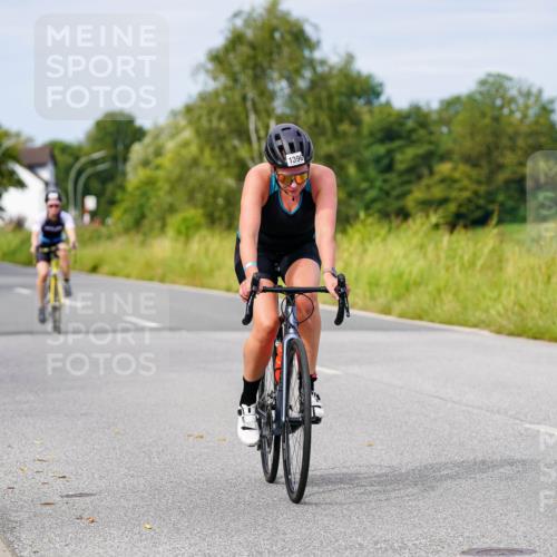31.08.2025 - Elbe Triathlon Hamburg Michael Burmester http://msf.ph/oto/8683405 31.08.2025 11:10:38 Radfahren 1335, 1367, 1382, 1388, 1393, 1396, 1550 meine-sportfotos.de