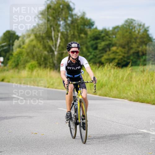 31.08.2025 - Elbe Triathlon Hamburg Michael Burmester http://msf.ph/oto/8683417 31.08.2025 11:10:40 Radfahren 1335, 1367, 1382, 1388, 1393, 1396 meine-sportfotos.de