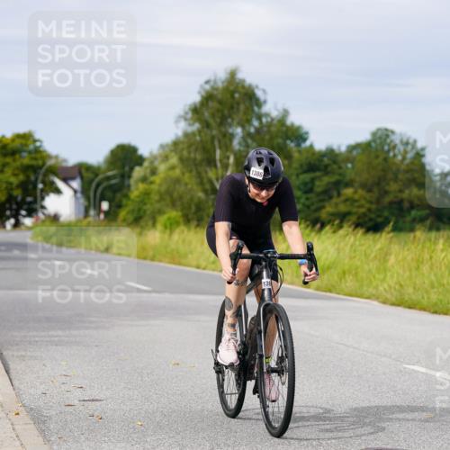 31.08.2025 - Elbe Triathlon Hamburg Michael Burmester http://msf.ph/oto/8683493 31.08.2025 11:11:16 Radfahren 1386, 1410, 1431, 1555, 1606 meine-sportfotos.de