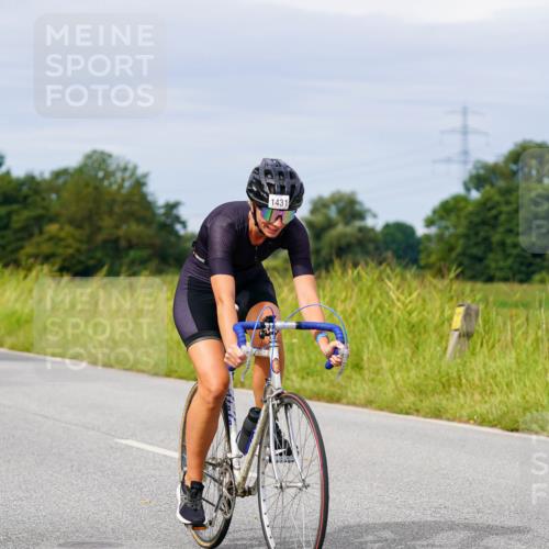 31.08.2025 - Elbe Triathlon Hamburg Michael Burmester http://msf.ph/oto/8683507 31.08.2025 11:11:21 Radfahren 1410, 1431, 1606 meine-sportfotos.de