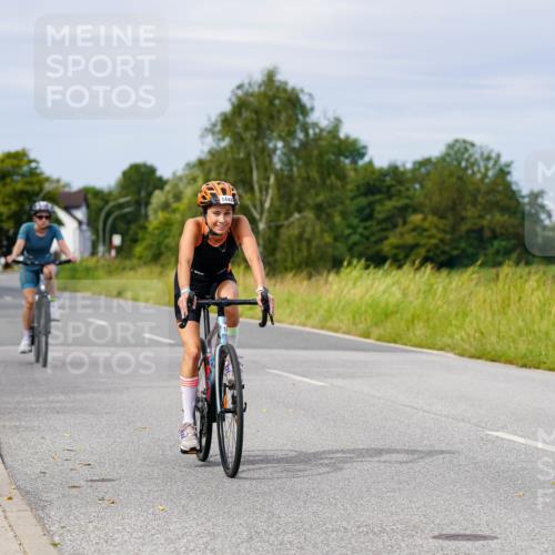 31.08.2025 - Elbe Triathlon Hamburg Michael Burmester http://msf.ph/oto/8683519 31.08.2025 11:11:28 Radfahren 1525, 1537 meine-sportfotos.de