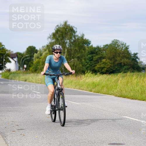 31.08.2025 - Elbe Triathlon Hamburg Michael Burmester http://msf.ph/oto/8683523 31.08.2025 11:11:29 Radfahren 1525, 1537 meine-sportfotos.de