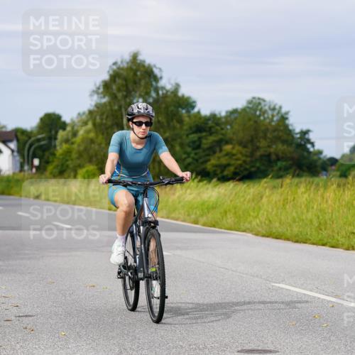 31.08.2025 - Elbe Triathlon Hamburg Michael Burmester http://msf.ph/oto/8683526 31.08.2025 11:11:30 Radfahren 1525, 1537 meine-sportfotos.de